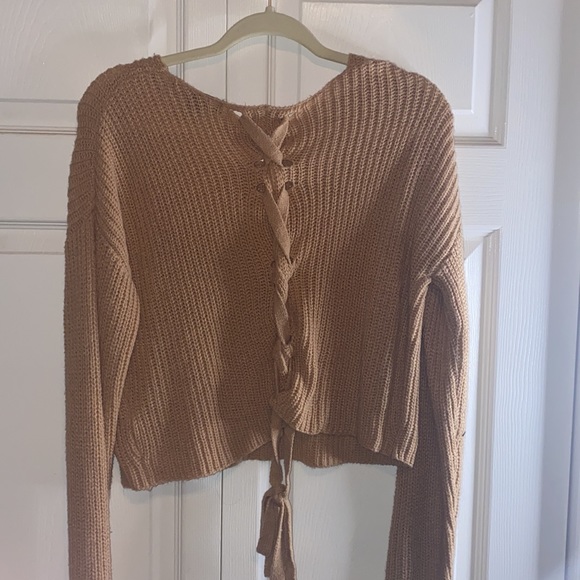 Forever 21 Tan Color Sweater with Lace up Bow on Back 🦋 - Picture 2 of 3